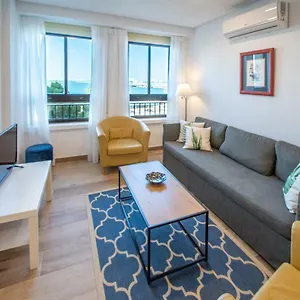https://apartamento-albatros-suite.hotelsincadiz.net